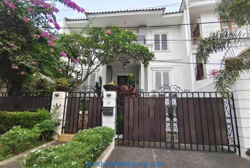 Rent luxury homes Pondok Indah