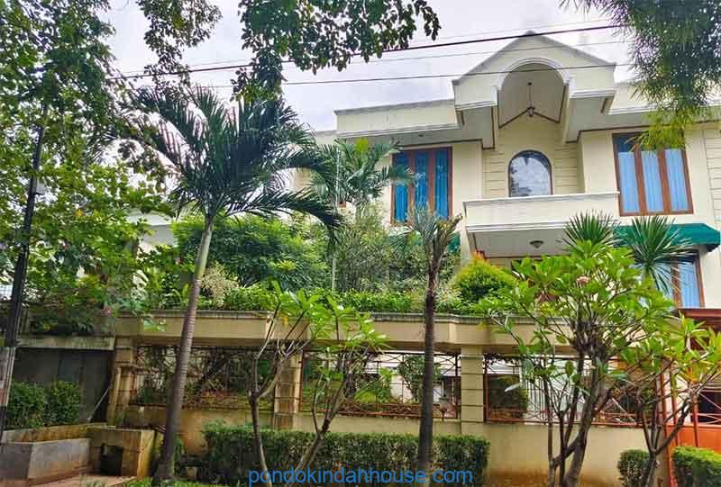 House for Rent in Pondok Indah: A Spacious 4-Bedroom Close to JIS and Golf Course House for Rent in Pondok Indah: A Spacious 4-Bedroom Close to JIS and Golf Course