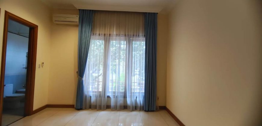 Luxury 4 BR House for Rent Near JIS – Private Pool & Prime Pondok Indah Location