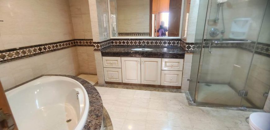 Luxury 4 BR House for Rent Near JIS – Private Pool & Prime Pondok Indah Location