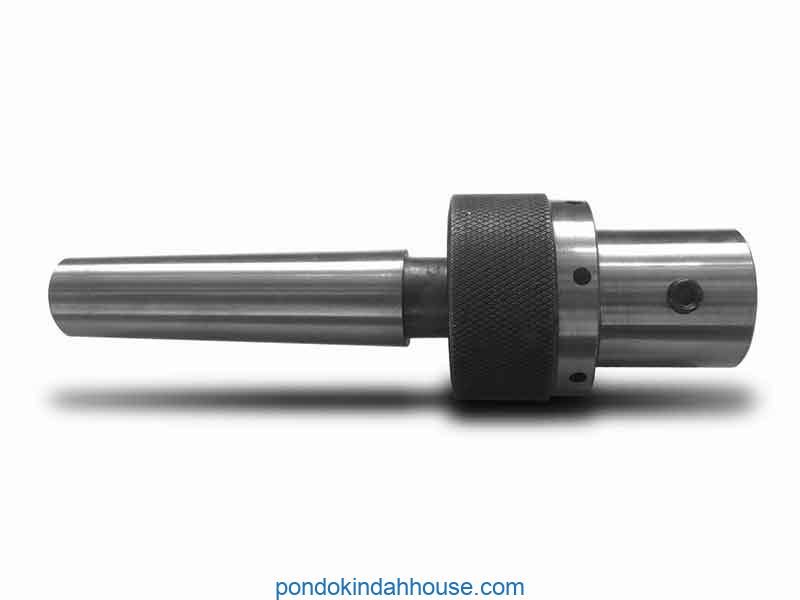how does a floating reamer holder work