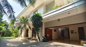 Luxury Expat House for Rent in Pondok Indah Duta Niaga (5 BR) Luxury Expat House for Rent in Pondok Indah Duta Niaga (5 BR)