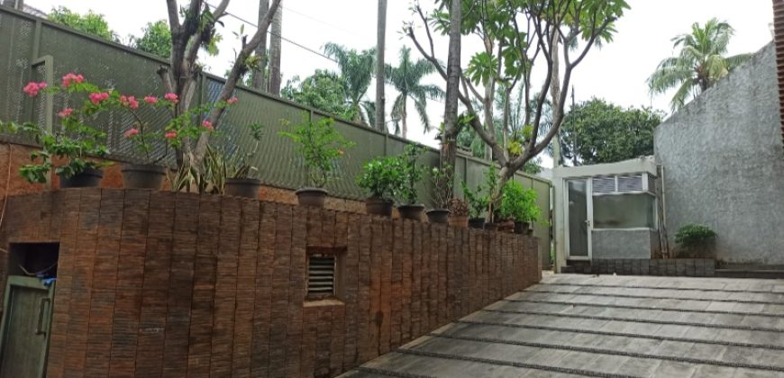 Luxury 4-Bedroom House for Rent in Metro Alam, Pondok Indah, Jakarta Selatan