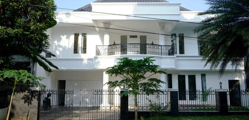 4 Bedroom House for Rent on Jl Sekolah Duta Pondok Indah