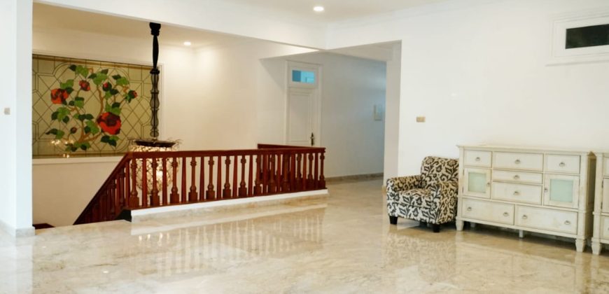 4 Bedroom House for Rent on Jl Sekolah Duta Pondok Indah