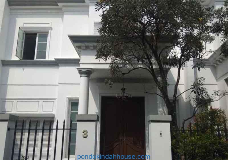Stylish 3-Bedroom House for Rent in Bangka, Kemang