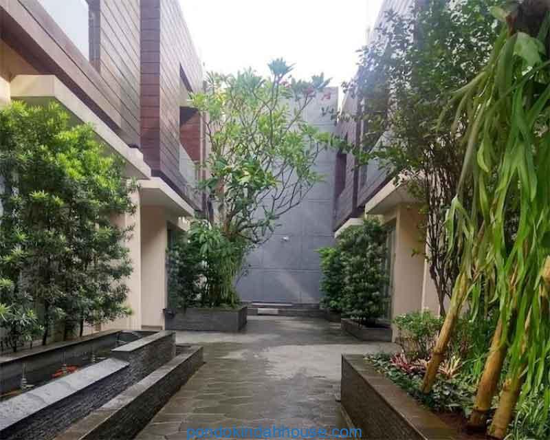3BR Townhouse with Private Pool in Kemang Casavilla