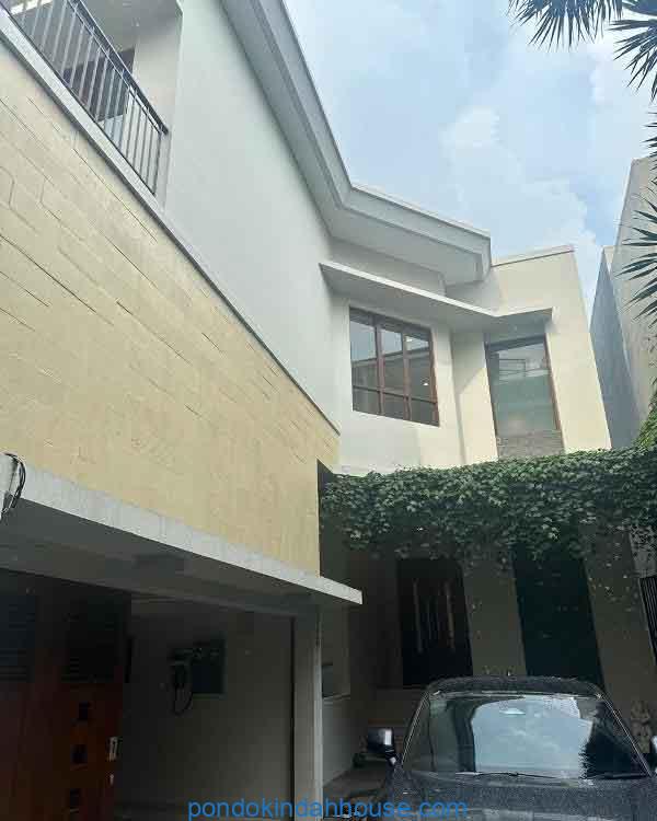 Elegant 4-Bedroom Minimalist Townhouse for Rent in Benda Kemang