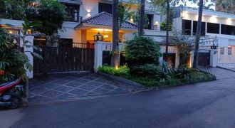 Jual Rumah Mewah Fully Furnished di Kencana Indah Pondok Indah Jakarta Selatan