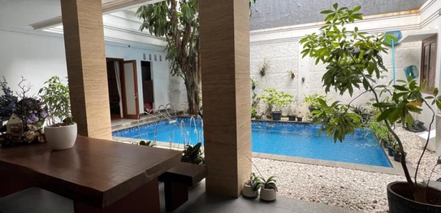 Jual Rumah Mewah Fully Furnished di Kencana Indah Pondok Indah Jakarta Selatan