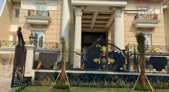 Rumah Mewah Pondok Indah Jakarta Selatan Dekat Bukit Golf dengan Desain Royal Classic Eropa
