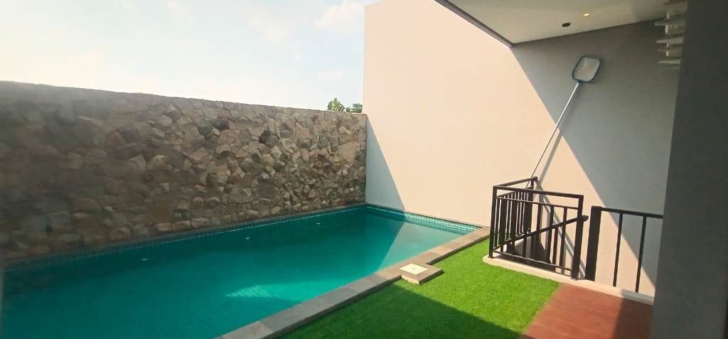 Disewakan Rumah Brand New di Kemang