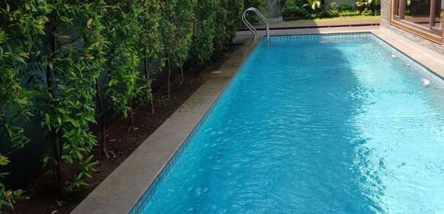 Jual Rumah Mewah Modern Tropis di Kemang Selatan | Halaman Luas, Kolam Renang, SHM