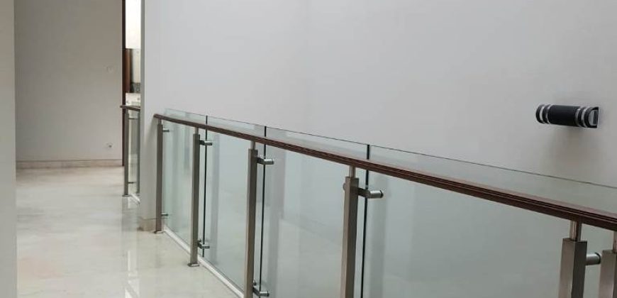 Jual Rumah Mewah Modern Tropis di Kemang Selatan | Halaman Luas, Kolam Renang, SHM