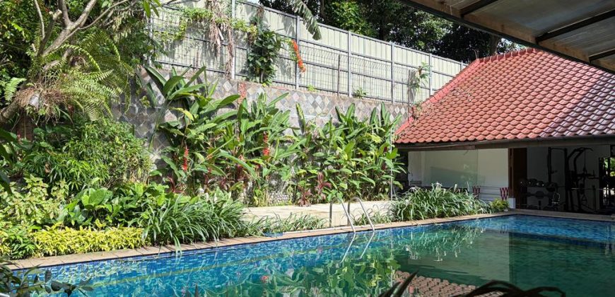 Dijual Rumah Mewah Konsep Compound di Cipete Selatan Jakarta Selatan – 3 Hunian dalam 1 SHM, LT 1.295 m²