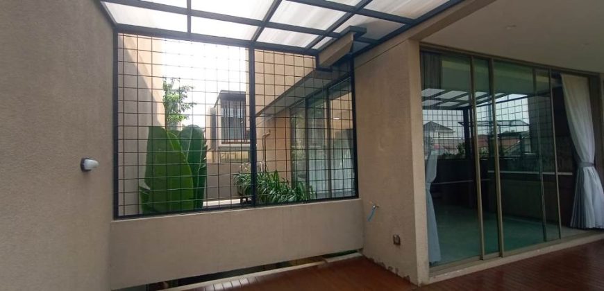 Sewa Townhouse Mewah The Hauss Kemang | 4 Kamar Tidur, Semi Furnished, Lokasi Premium