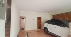 Jual Rumah Mewah American Classic di Kemang, Jakarta Selatan – SHM, Kolam Renang Pribadi, LT 742 m²