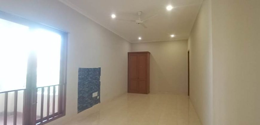 Jual Rumah Mewah American Classic di Kemang, Jakarta Selatan – SHM, Kolam Renang Pribadi, LT 742 m²