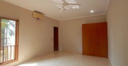 Jual Rumah Mewah American Classic di Kemang, Jakarta Selatan – SHM, Kolam Renang Pribadi, LT 742 m²