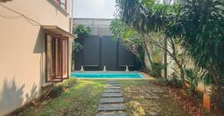 Jual Rumah Mewah American Classic di Kemang, Jakarta Selatan – SHM, Kolam Renang Pribadi, LT 742 m²