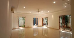 Jual Rumah Mewah American Classic di Kemang, Jakarta Selatan – SHM, Kolam Renang Pribadi, LT 742 m²