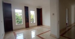 Dijual Rumah Modern Classic Dekat MRT Lebak Bulus | LT 600 m² | Kolam Renang | SHM