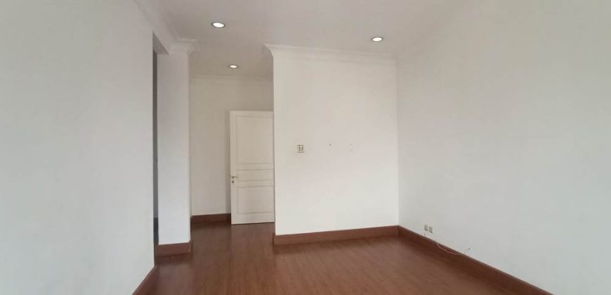 Dijual Rumah Modern Classic Dekat MRT Lebak Bulus | LT 600 m² | Kolam Renang | SHM