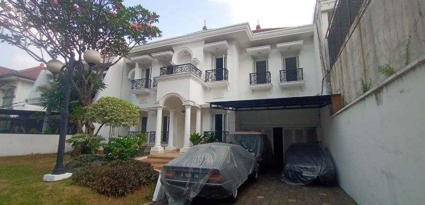 Dijual Rumah Modern Classic Dekat MRT Lebak Bulus | LT 600 m² | Kolam Renang | SHM
