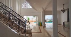 Dijual Rumah Modern Classic Dekat MRT Lebak Bulus | LT 600 m² | Kolam Renang | SHM