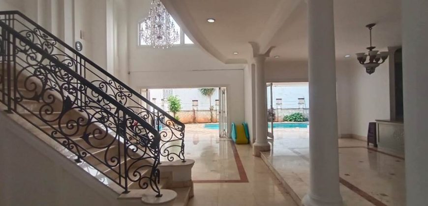 Dijual Rumah Modern Classic Dekat MRT Lebak Bulus | LT 600 m² | Kolam Renang | SHM