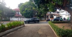 Dijual Rumah Modern Classic Dekat MRT Lebak Bulus | LT 600 m² | Kolam Renang | SHM