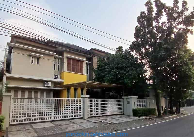 Rumah Mewah SHM Dijual di Hang Jebat