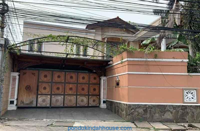 Dijual Rumah Mewah 2 Lantai di Jati Padang Raya Jakarta Selatan