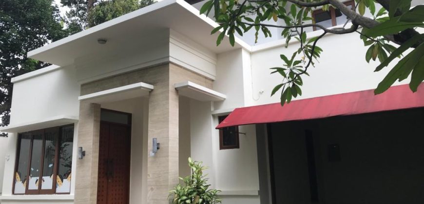 Rumah dijual jl Pangeran Antasari Zona Komersil